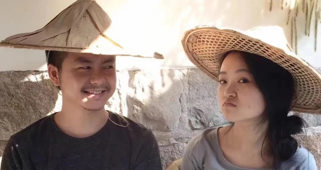 夫妻深山打造500万别墅,90后夫妻隐居山林自建小屋