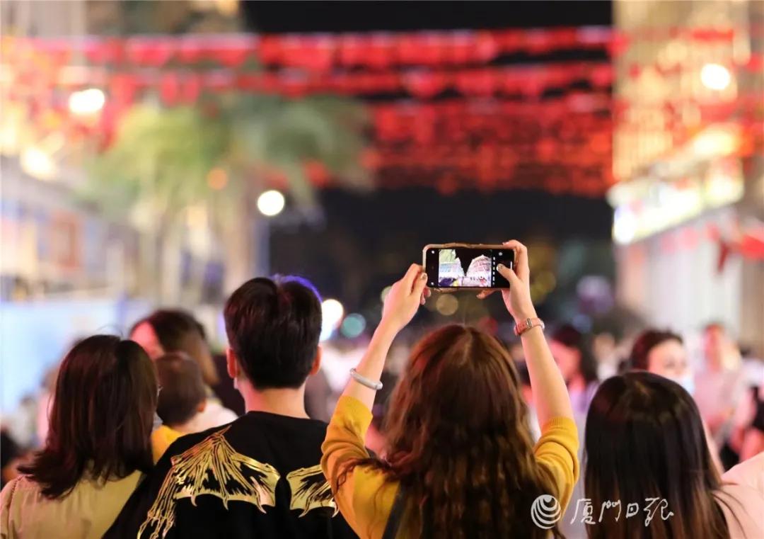 厦门夜市公园夜间美景和文化体验,厦门魅力夜游