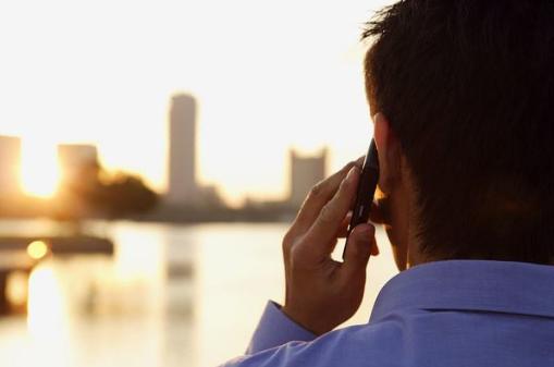 有这些表现说明你的手机中毒了,手机中毒了老是跳广告出来怎么办