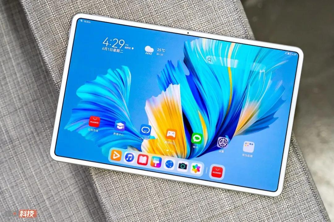 华为m68.4寸平板升级鸿蒙系统,用上麒麟芯片的华为平板