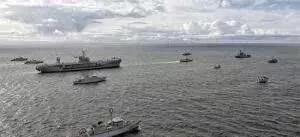 30个步兵旅进入战斗状态，10颗侦察卫星紧急上线，西部局势已升级