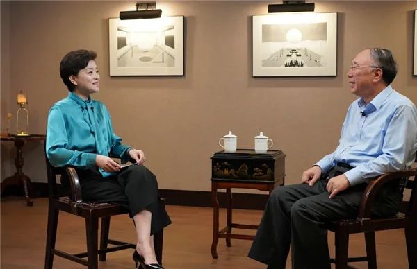 离开央视的四位主持人现状,54岁离开央视主持人有哪些