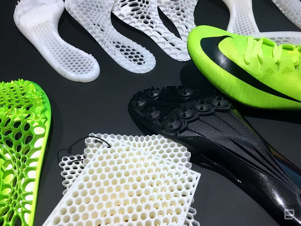 买鞋子尺码小了咋办,买鞋子尺码大小的讲究