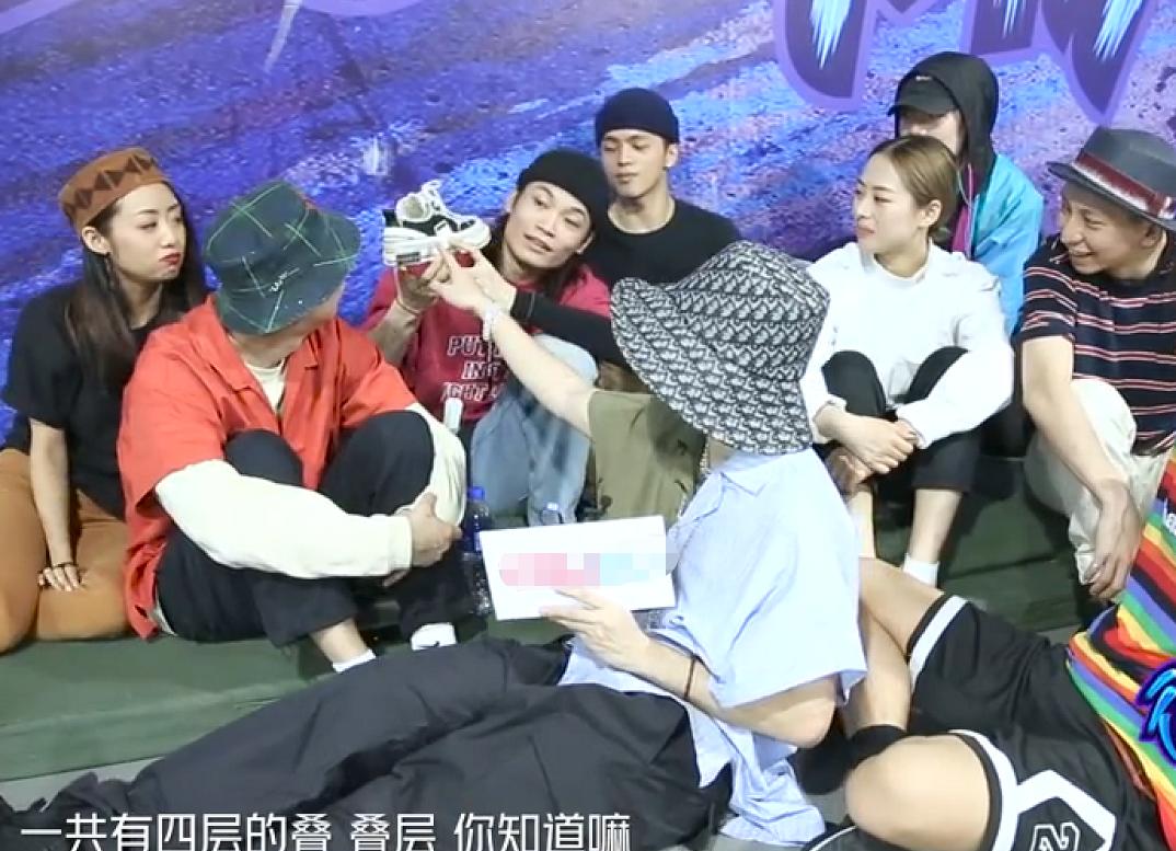 吴建豪阿k视频,吴建豪被吐槽衣服