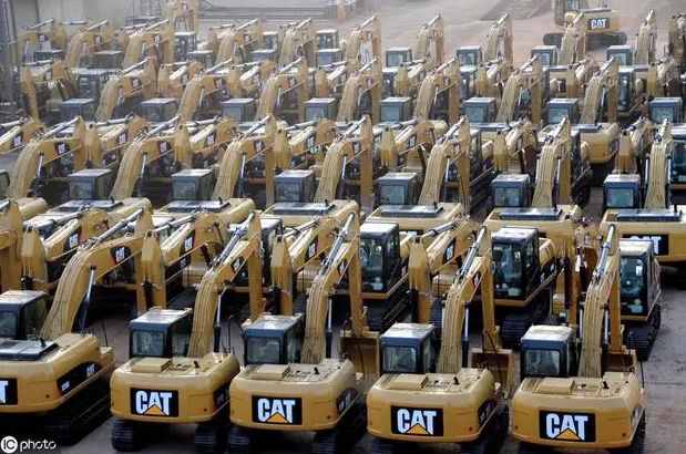 挖机买新的好还是二手的更划算,到底要不要买二手挖机