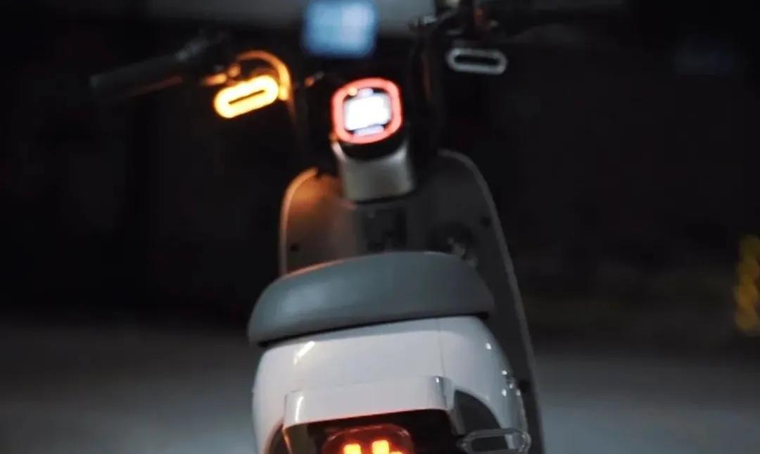 续航里程长的绿源电动车,绿源电动车原装一般用多久