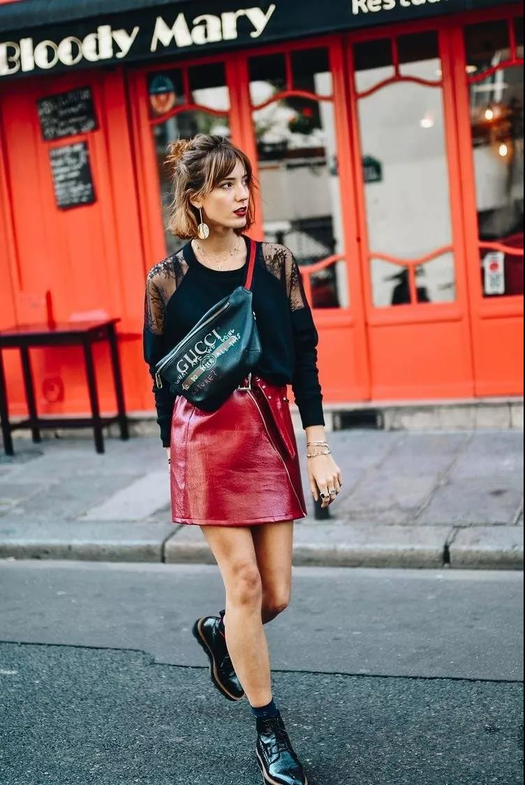 又一件“土味”单品回潮了,腰包竟成了时尚圈的新宠儿