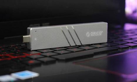 移动硬盘和大容量u盘哪个耐用,2t移动硬盘和2t的u盘哪个稳定