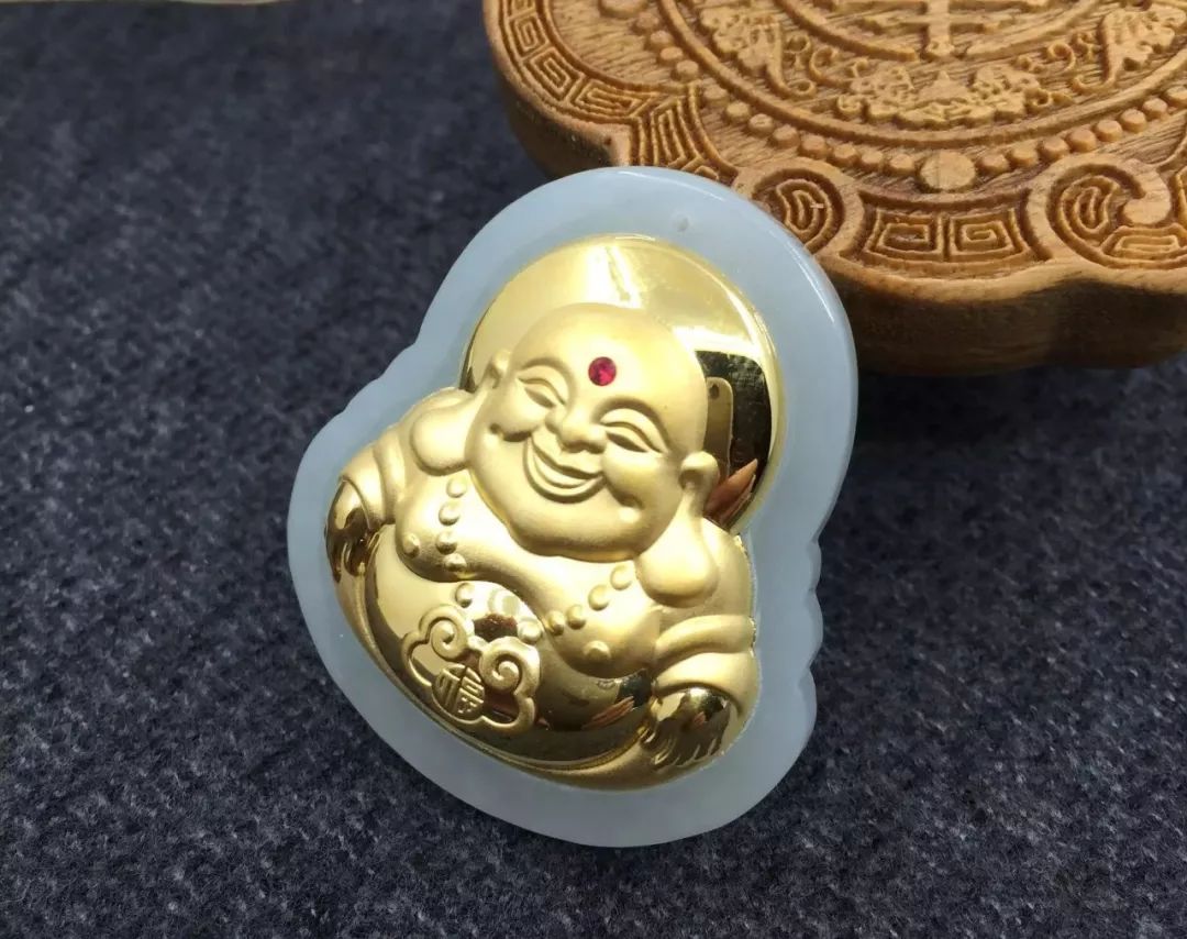 这些珠宝千万不要买,这几种假珠宝千万不能买