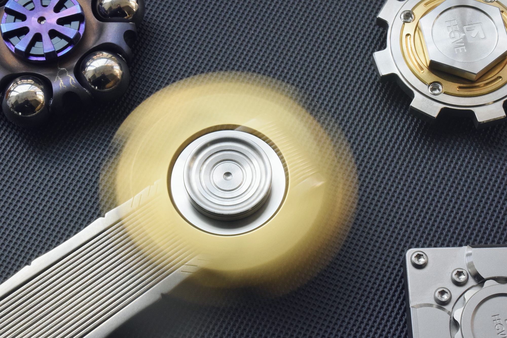 潮玩推荐指尖陀螺,全球公认的几款指尖陀螺大盘点