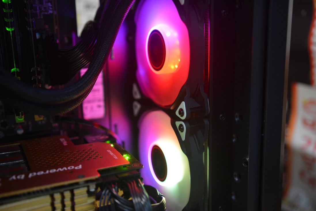 金河田银狐120一体水冷评测,金河田240水冷寒冰