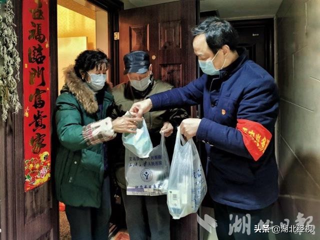 冲在前线,冲上前线护后方