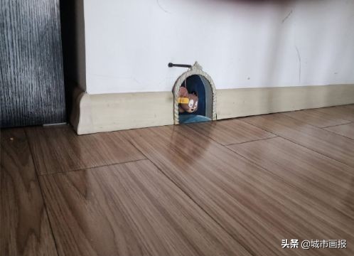 无聊能有多大生产力？他在家造了个电影院