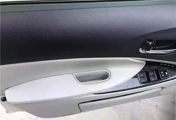 有哪些性能出众的豪车推荐,好车推荐10万雷克萨斯