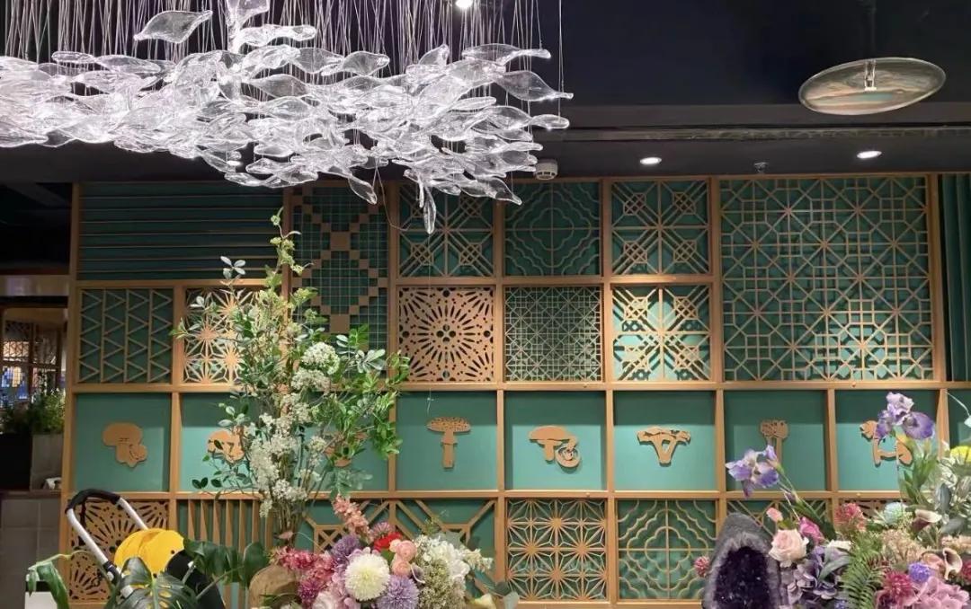 洱遇云南蒸汽石锅王府井店加盟,滇山荷云南蒸汽石锅