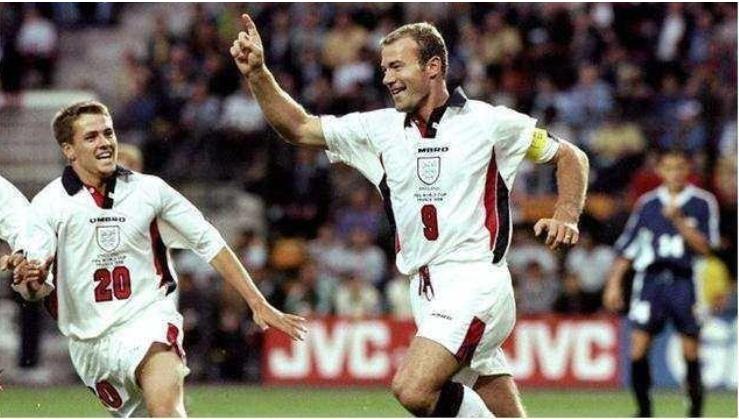 足球最好看的球衣长袖,足球球衣最好看的球队世界杯