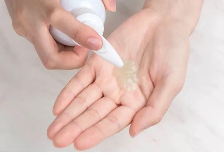 值得收藏的护肤品推荐,如何正确选择和使用卸妆产品