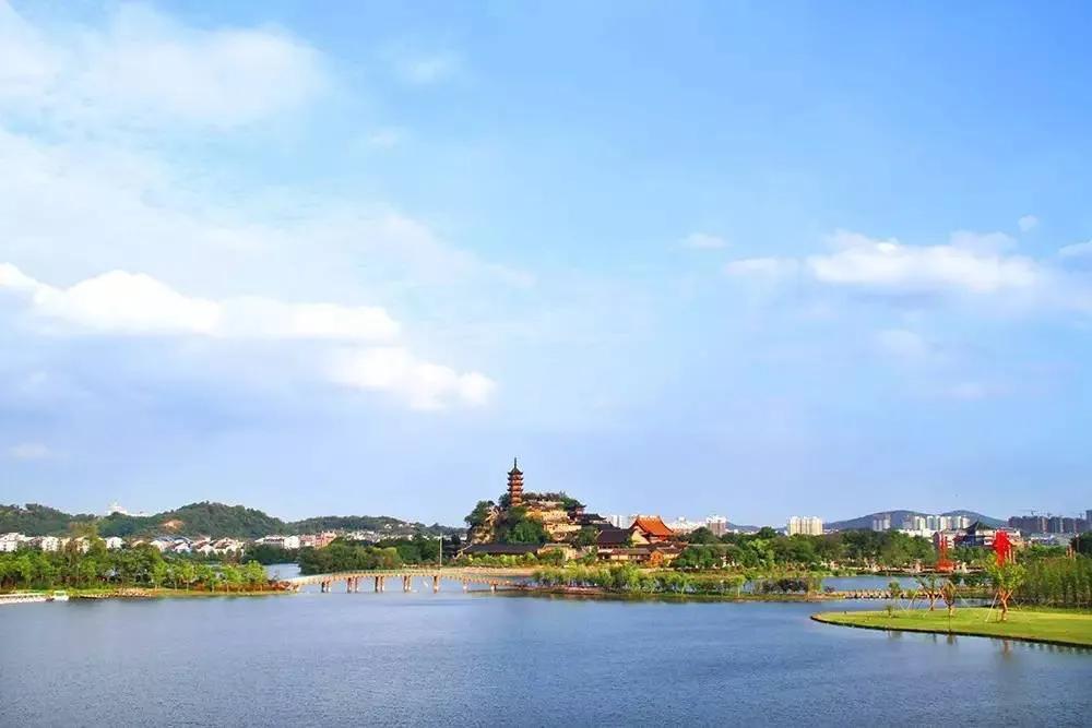 镇江各区县常住人口最新分享:丹阳市98.89万,润州区23.99万