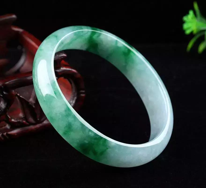 玉手镯取不下来怎么办终极绝招,手长胖了手镯取不下来了怎么办