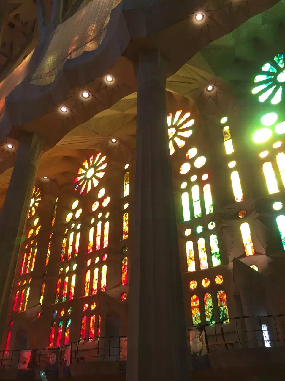 故地云游-我看过的风景（六）：巴塞罗那，高迪艺术与梅西足球