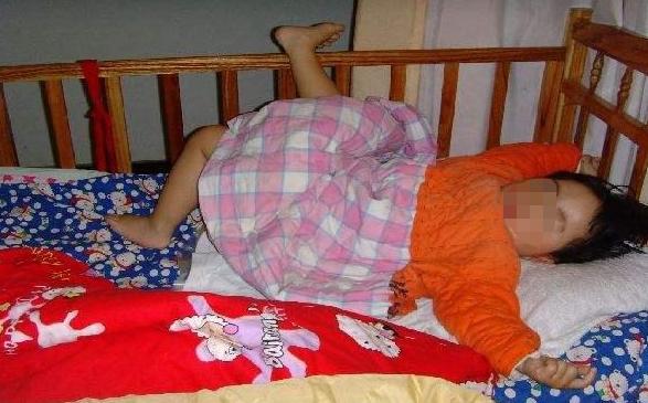 小孩子睡姿能看出来长大后的性格,小孩子的各种睡姿说明什么