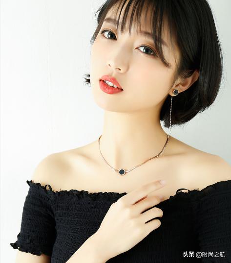 精致又有存在感的项链,有一款简单有品位的项链