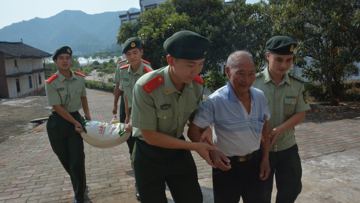 [祖国，我用忠诚祝福您]当兵就要学红军——*警武**江西省总队瑞金中队印象