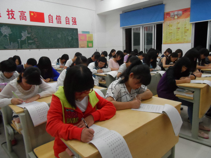 大学生遍地都是？读二本大学真的有前途吗？幸好当初做对了选择