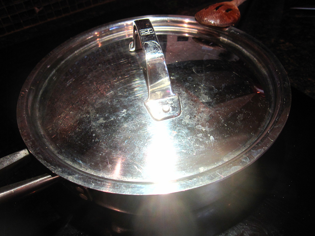 做意面时，面条过凉水就错了，多数人不懂，难怪炒面粘锅不顺滑