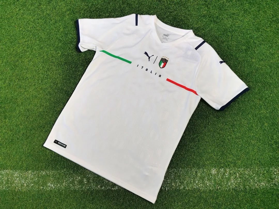 变身夺冠热门，蓝衣军团还能走多远？