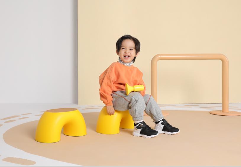 如何选一双适合孩子的鞋,如何给孩子选择合适的鞋