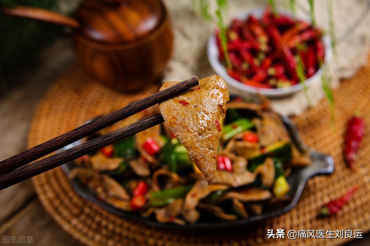 痛风原因及饮食注意事项,痛风有哪些症状忌吃哪些食物