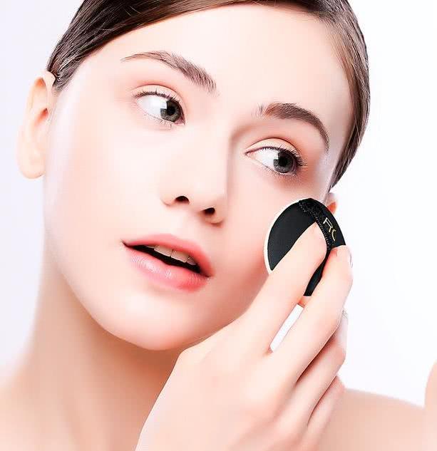 bb霜怎么涂不卡粉自然,bb霜涂得少更容易脱妆吗