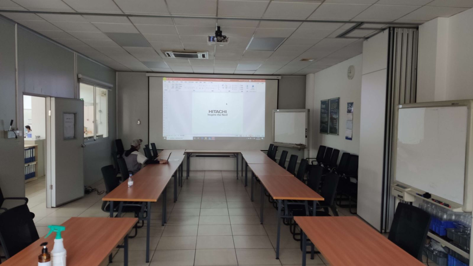 电脑同时投屏到电视和投影仪,笔记本电脑和手机投屏怎么弄