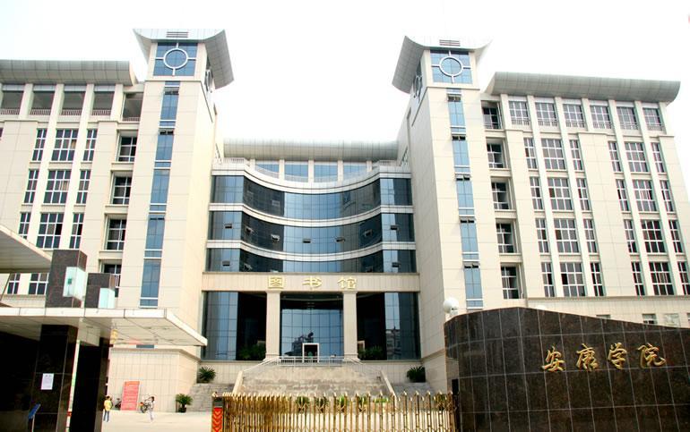 陕西省高校宣传,陕西一高校引发舆论