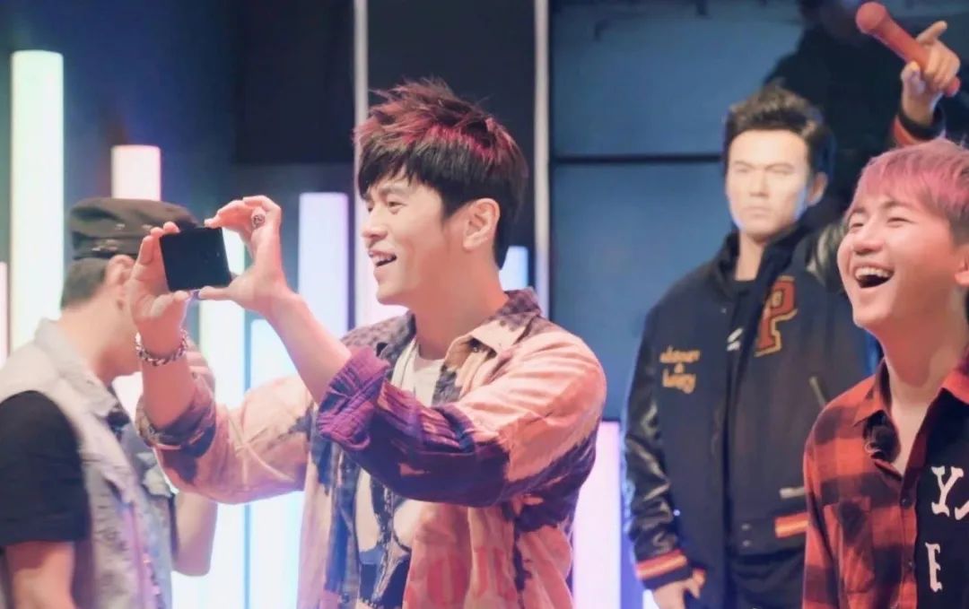 周杰伦依然范特西壁纸,周杰伦依然范特西什么意思