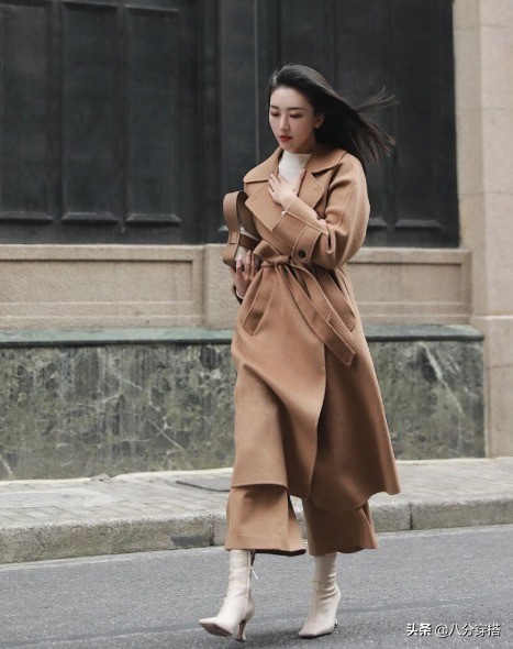 棕色大衣秋冬高级感,休闲黄棕色大衣怎么穿出高级感