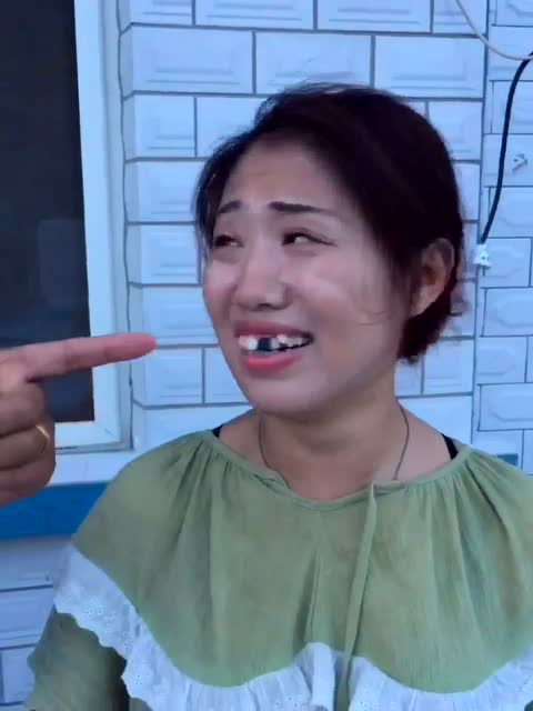 给老子的老师瞧瞧牙病