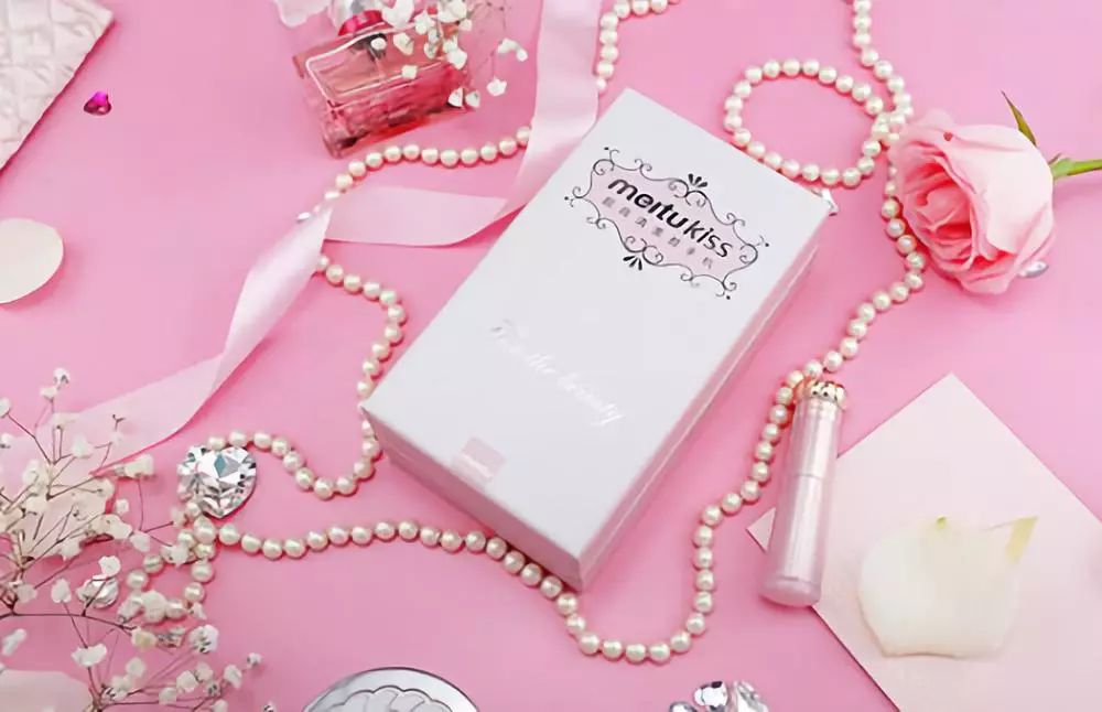 曾经女性手机市场的「王者」，却在今天宣布死亡