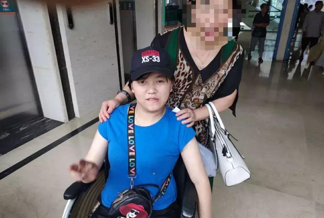 「真实故事」如何用一块钱拯救脱发少年？