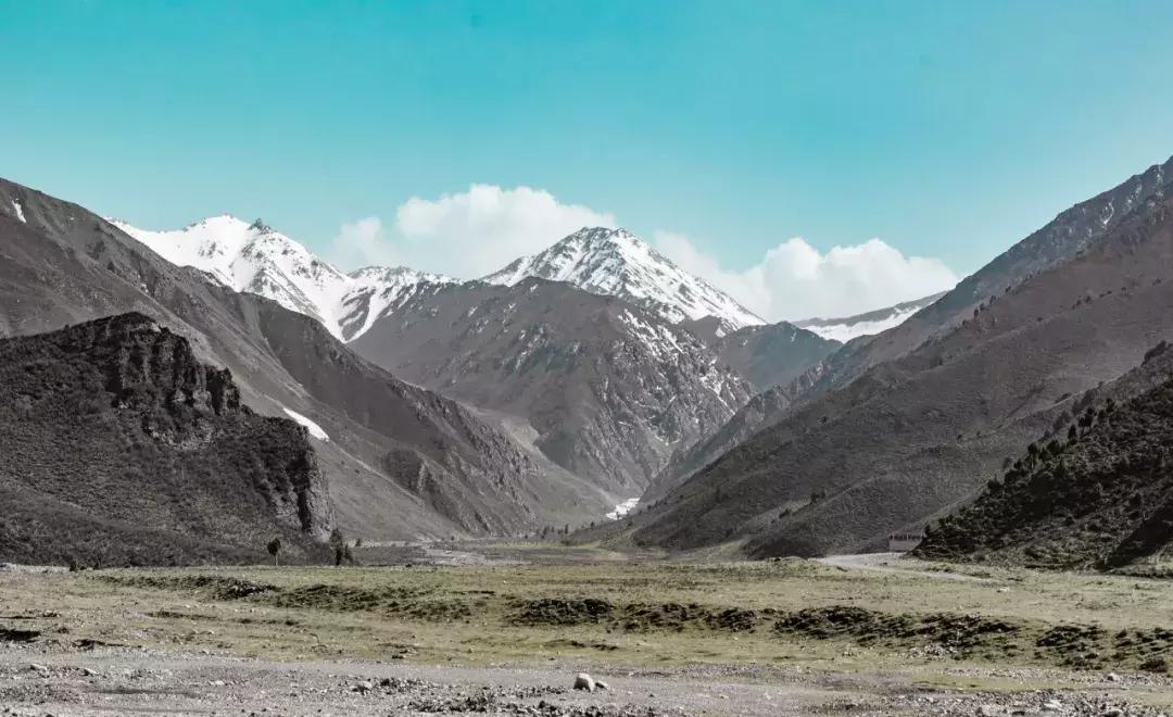 甘肃唯一一个与蒙古国接壤的地区,什么是甘肃独有民族