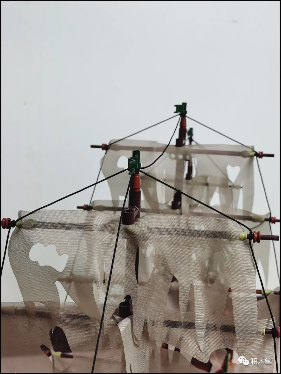 飞翔的荷兰人号为什么能潜水 (鬼船和飞翔的荷兰人号哪个更牛)