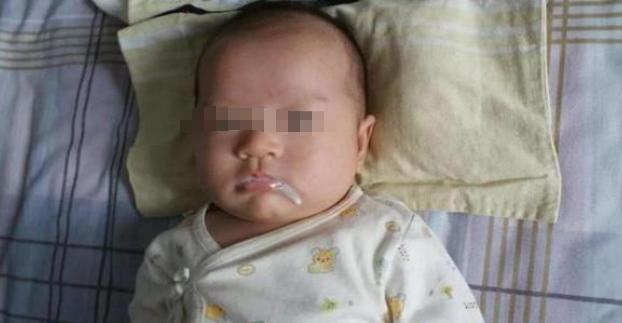 新生儿一直有饥饿感,新生儿饥饿的六个表现图