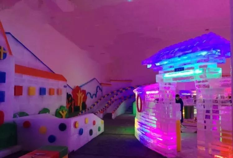 巍巍太行山山峰险峻,太行山奇峰峻岭