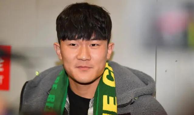 沪媒怒批国安韩国外援金玟哉：中国足球可以骂！但不能*辱侮**！