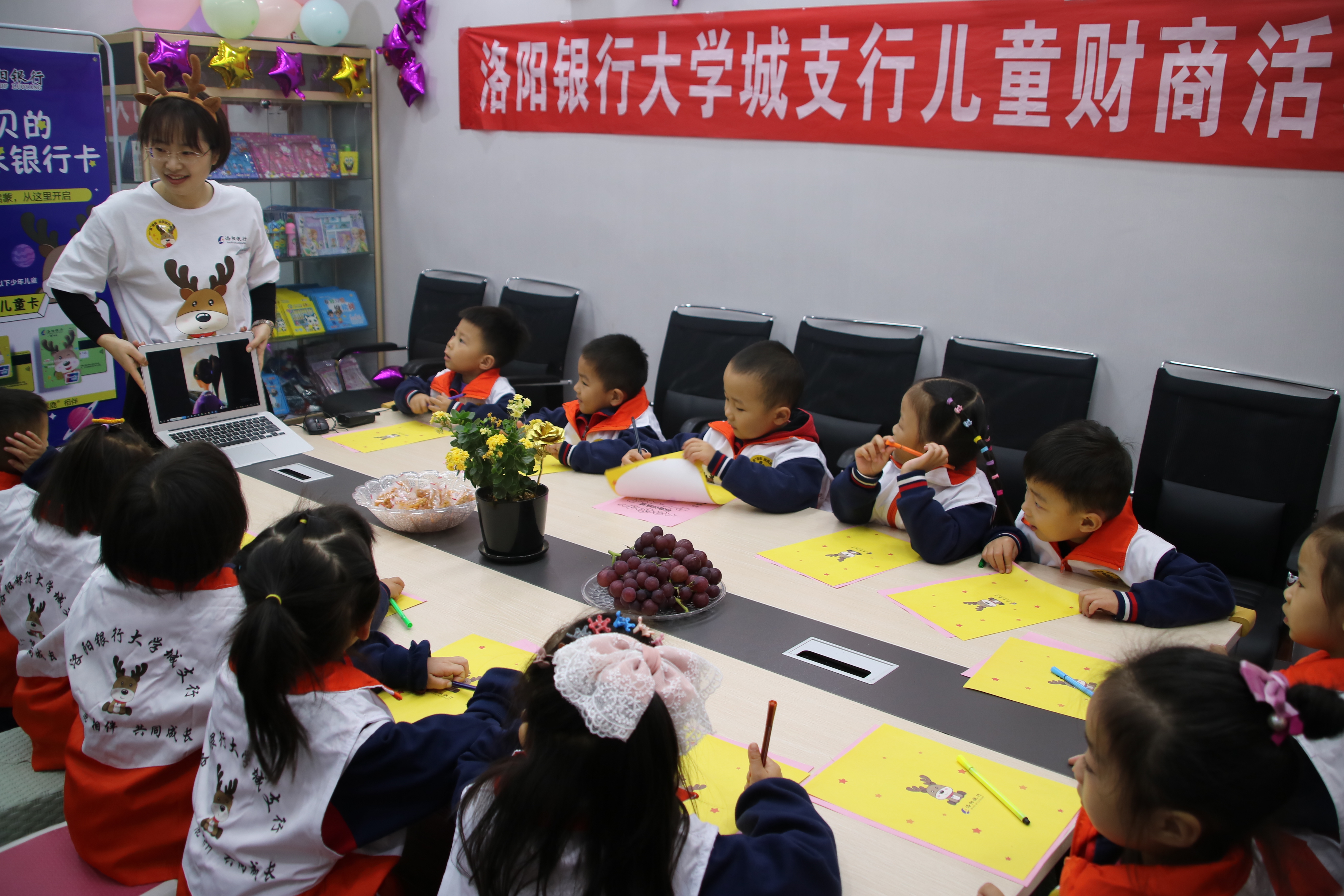 洛阳银行儿童卡样式,宝宝银行定制卡