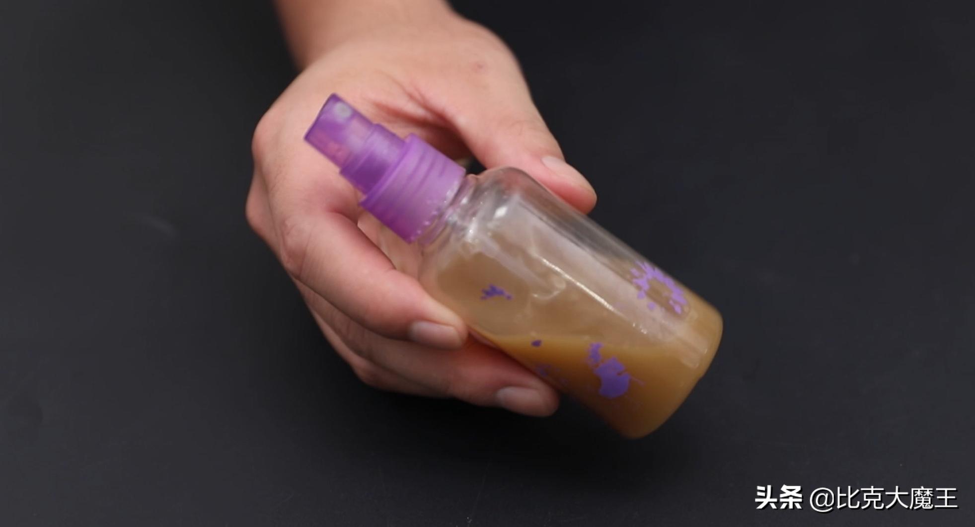 洗澡间的玻璃水垢怎么清洗,浴室玻璃水垢擦不掉怎么办