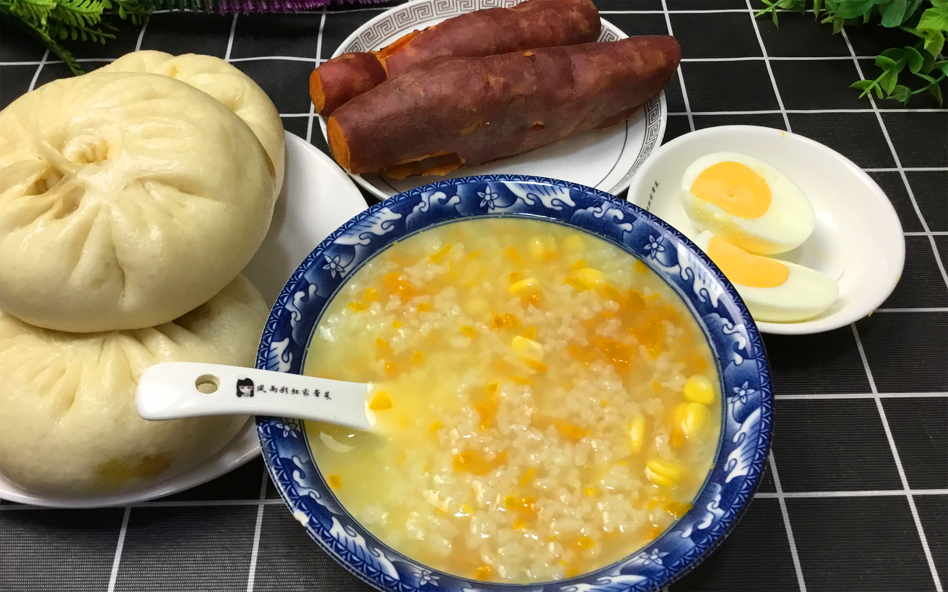 家常速冻小笼包子蒸几分钟,包子经典吃法不用酵母做好直接蒸