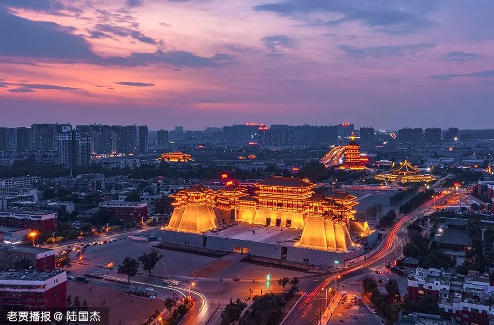 哪个公园好玩又免费又滑滑梯,半圆滑梯攀岩公园