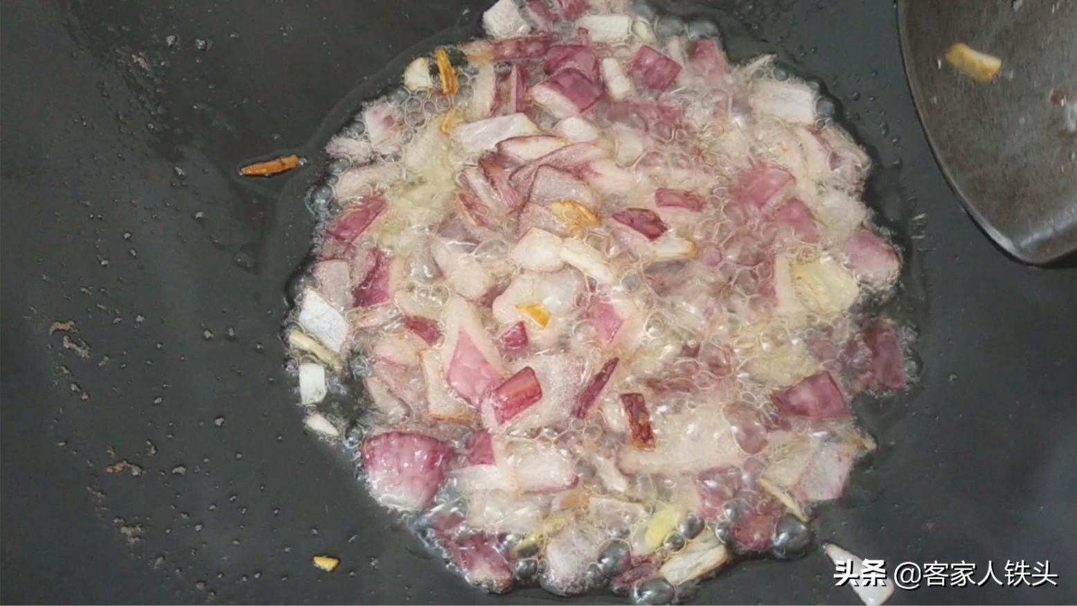 自嗨锅黑胡椒卤肉盖浇饭怎样操作,卤肉盖浇饭里土豆怎么做